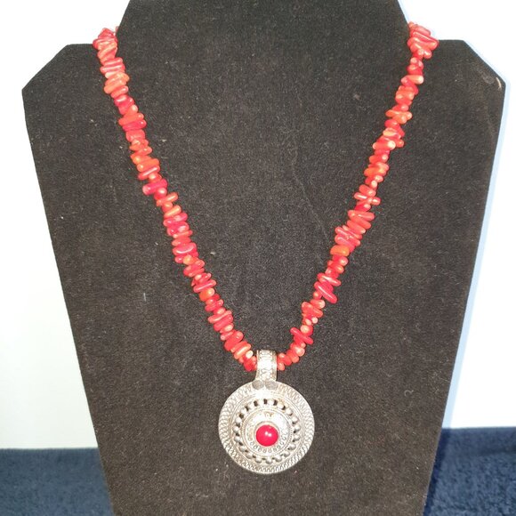 Bold Vintage Indian Genuine Red Coral & 925 Sterling Silver Pendant Necklace - Picture 14 of 16